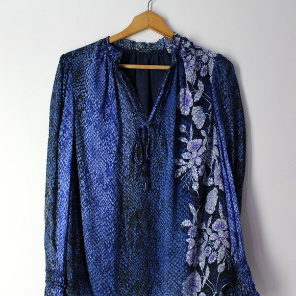 ELIE TAHARI Zeina floral and Snake Print Blouson Sleeve Blouse top blue Sz M - Picture 3 of 12